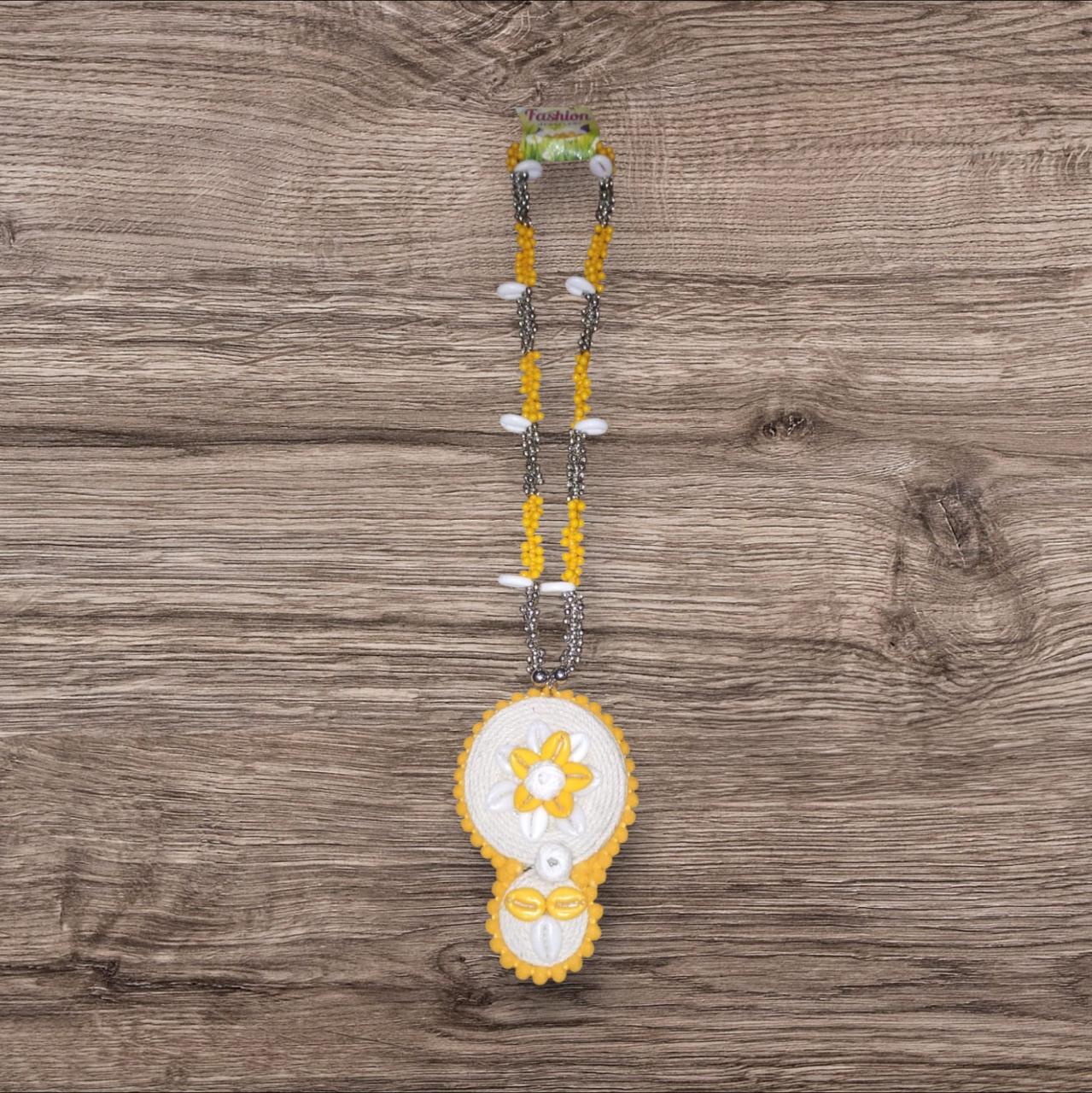 YELLOW AND WHITE NECKLACE WOMENS